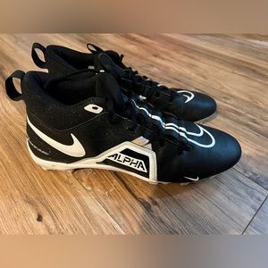 Nike Men's Alpha Menace Pro 3 Mid Football Cleats Black and White size 12